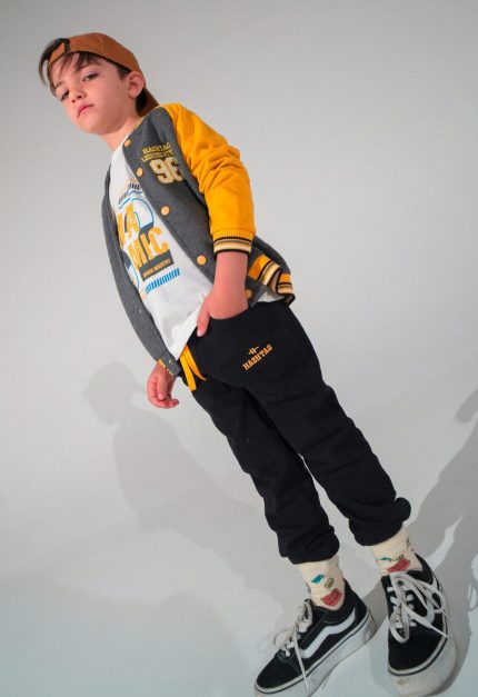 ΤΡΙΠΛΕΤΑ ΜΕ ΖΑΚΕΤΑ HASHTAG - 243826